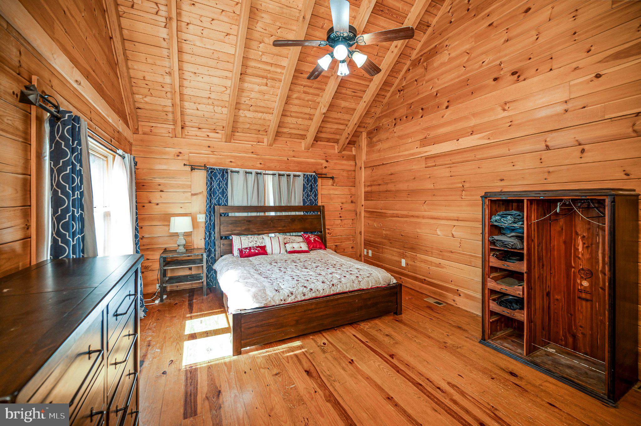 2169 Beaver Dam Road Midland, VA 22728 - Photo 25 of 105 Owner Suite
