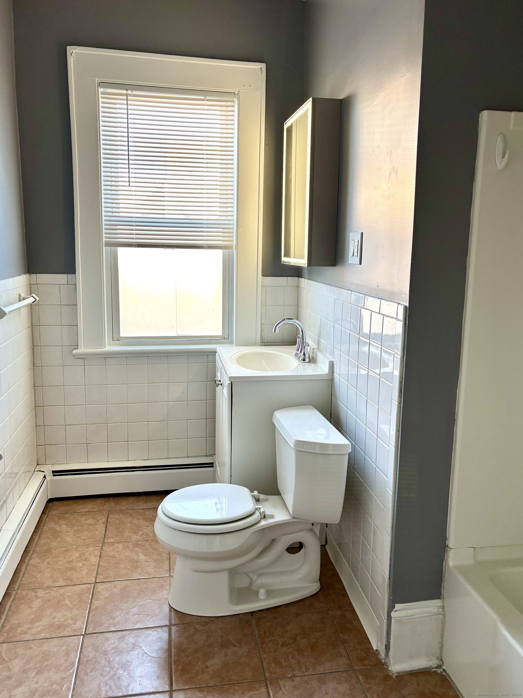 129 Post Road Fairfield, CT 06824 - Photo 13 of 14