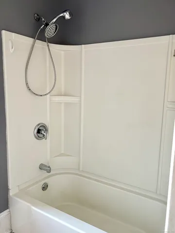 $2,400 | 129 Post Road, Fairfield, CT 06824