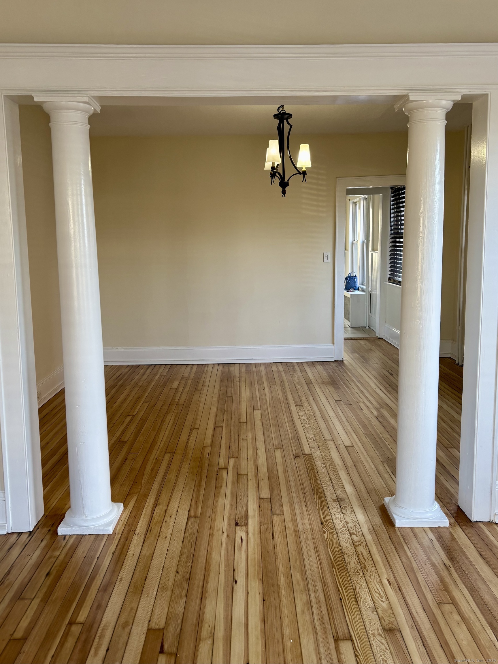 129 Post Road Fairfield, CT 06824 - Photo 2 of 14