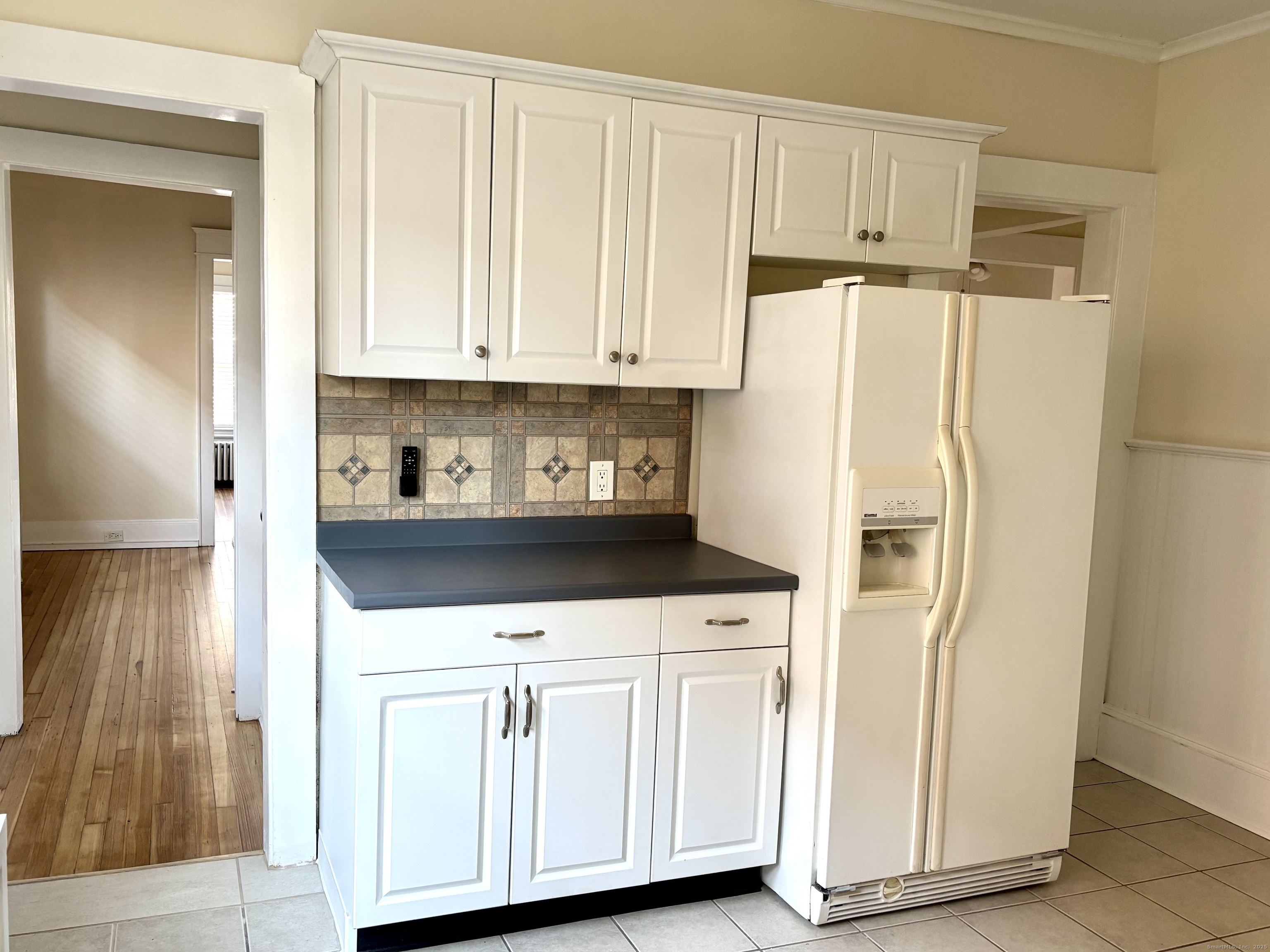 129 Post Road Fairfield, CT 06824 - Photo 5 of 14