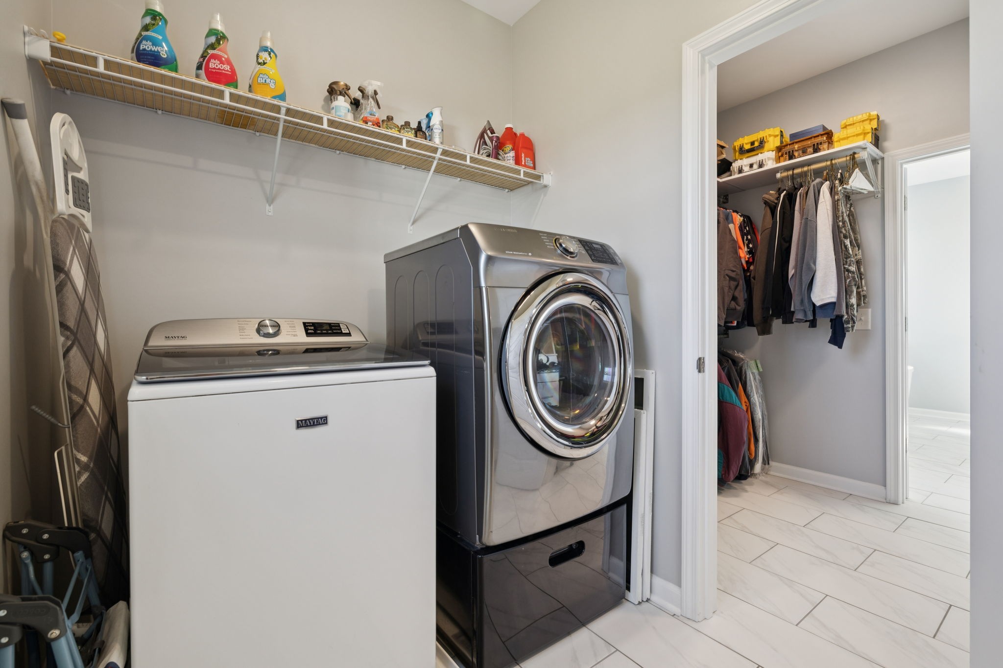 5373 East Robertson Road Orlinda, TN 37141 - Photo 21 of 57 a utility room with dryer and washer