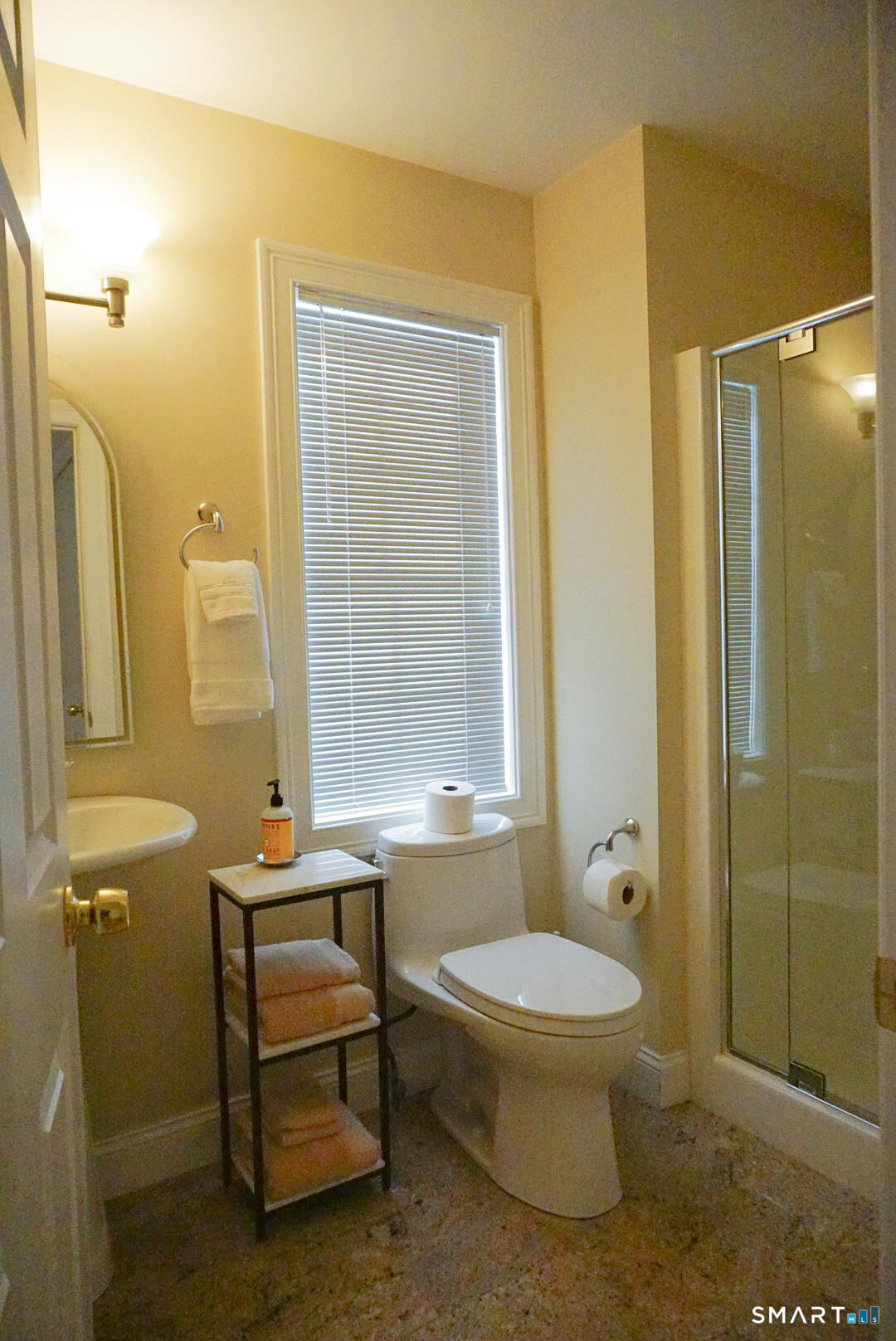 33 Knoll Ridge Court Middletown, CT 06457 - Photo 22 of 40 Main level