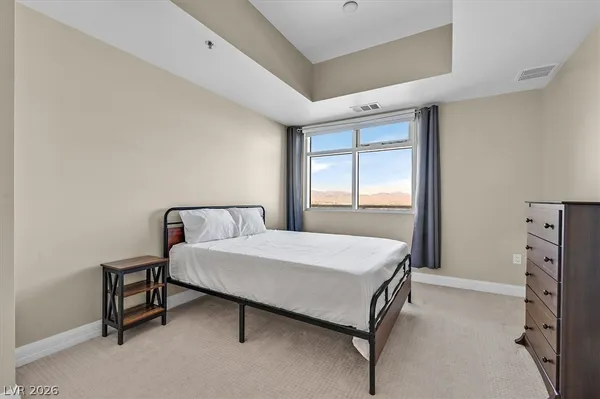 $2,000 | 150 South Las Vegas Boulevard, Unit 1501, Las Vegas, NV 89101