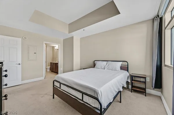 $2,000 | 150 South Las Vegas Boulevard, Unit 1501, Las Vegas, NV 89101