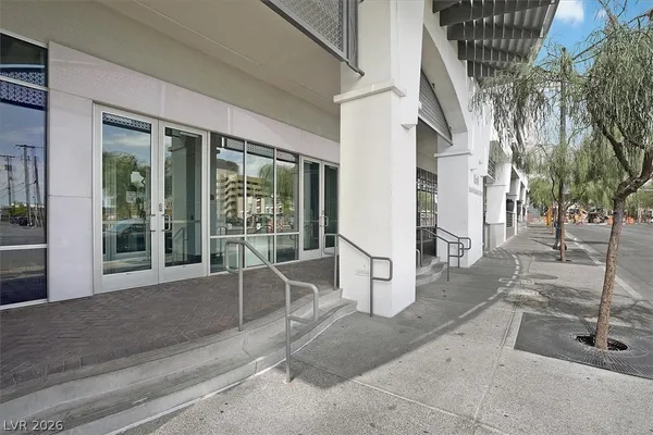 $2,000 | 150 South Las Vegas Boulevard, Unit 1501, Las Vegas, NV 89101