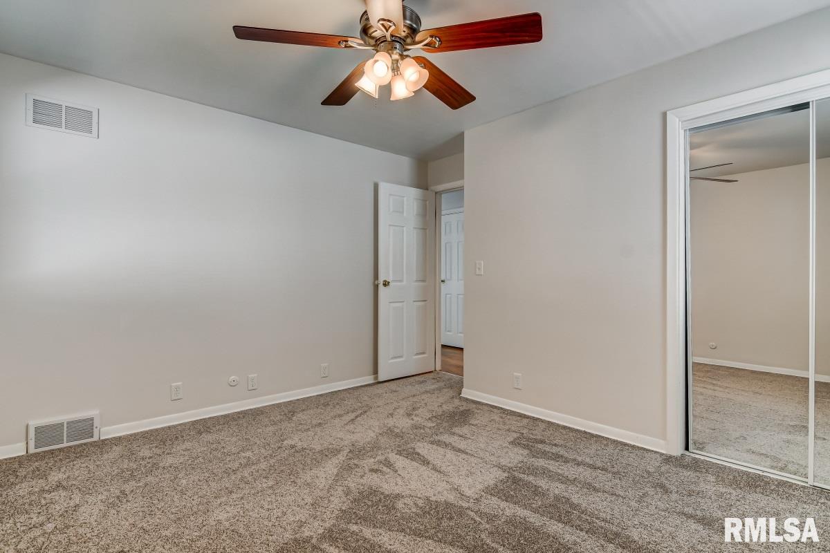 2325 Huntington Road Springfield, IL 62703 - Photo 14 of 31