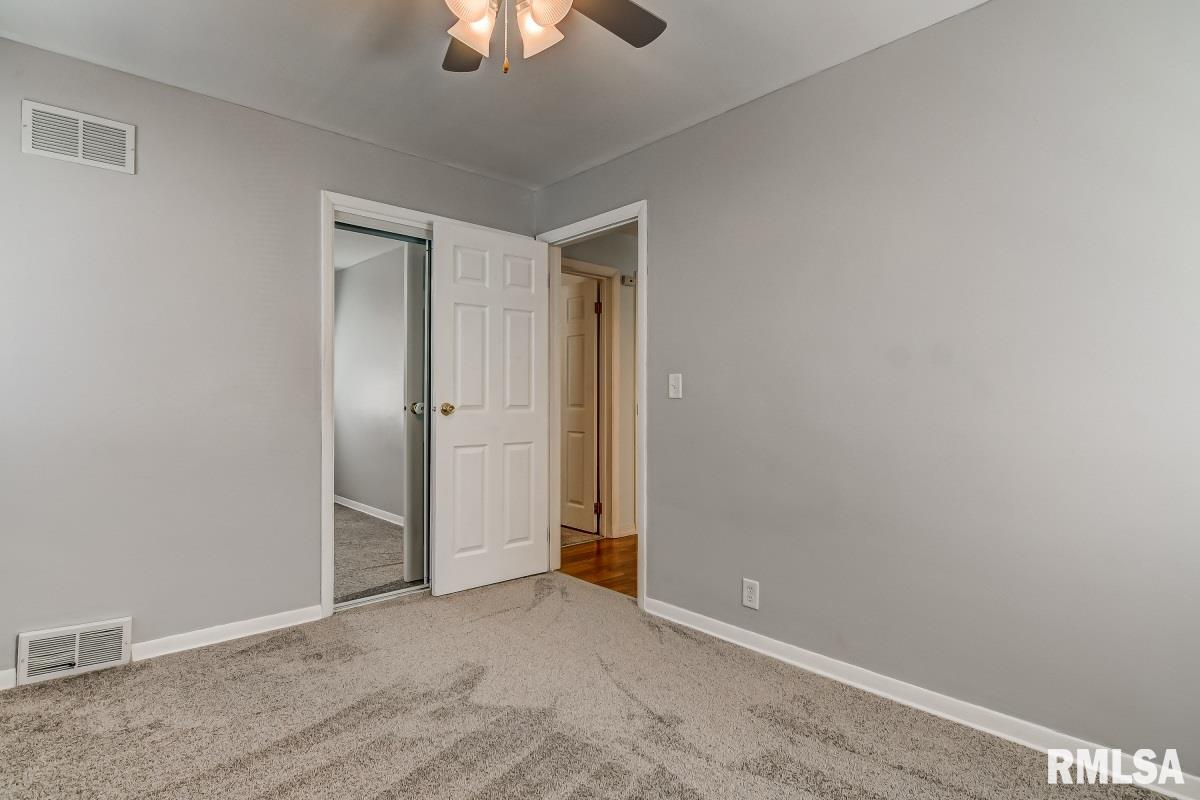 2325 Huntington Road Springfield, IL 62703 - Photo 16 of 31
