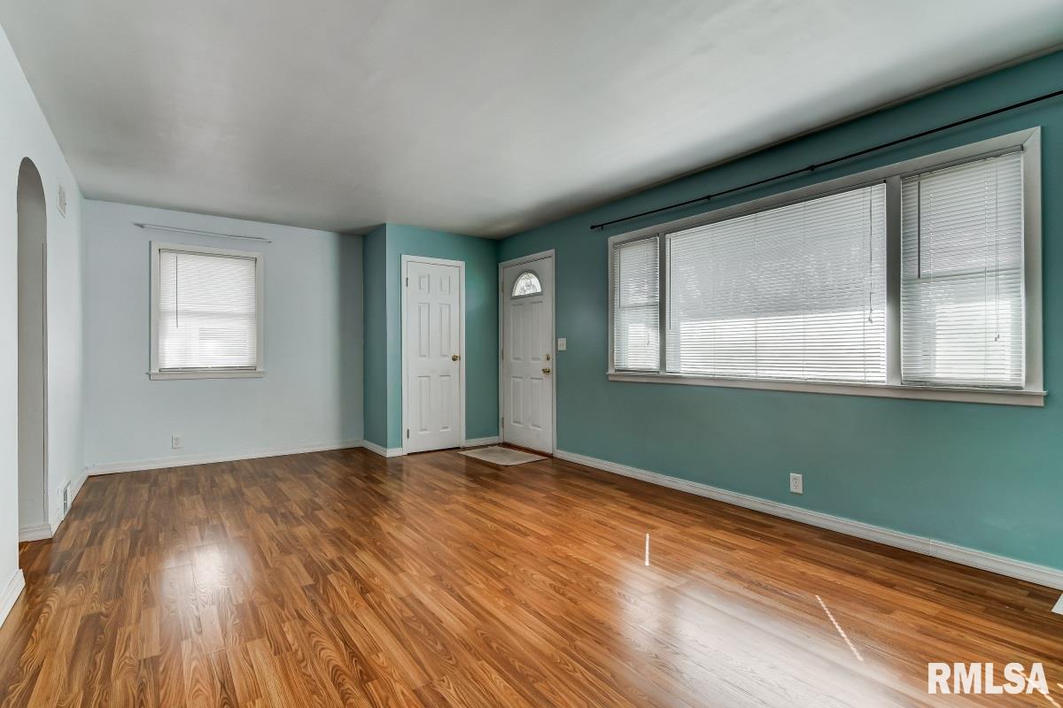 2325 Huntington Road Springfield, IL 62703 - Photo 6 of 31