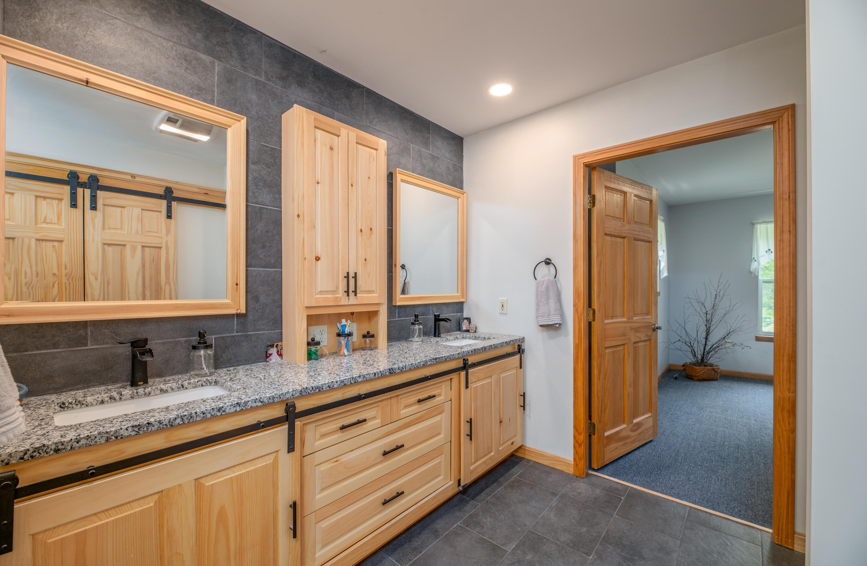 168 Higgins Road Pittsfield, ME 04967 - Photo 38 of 68 Interior5