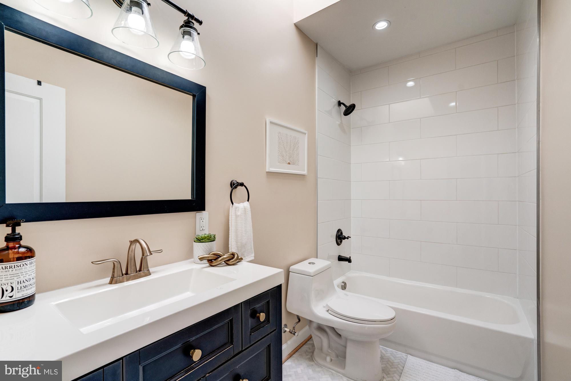 401 Delafield Place Northwest Washington, DC 20011 - Photo 30 of 43