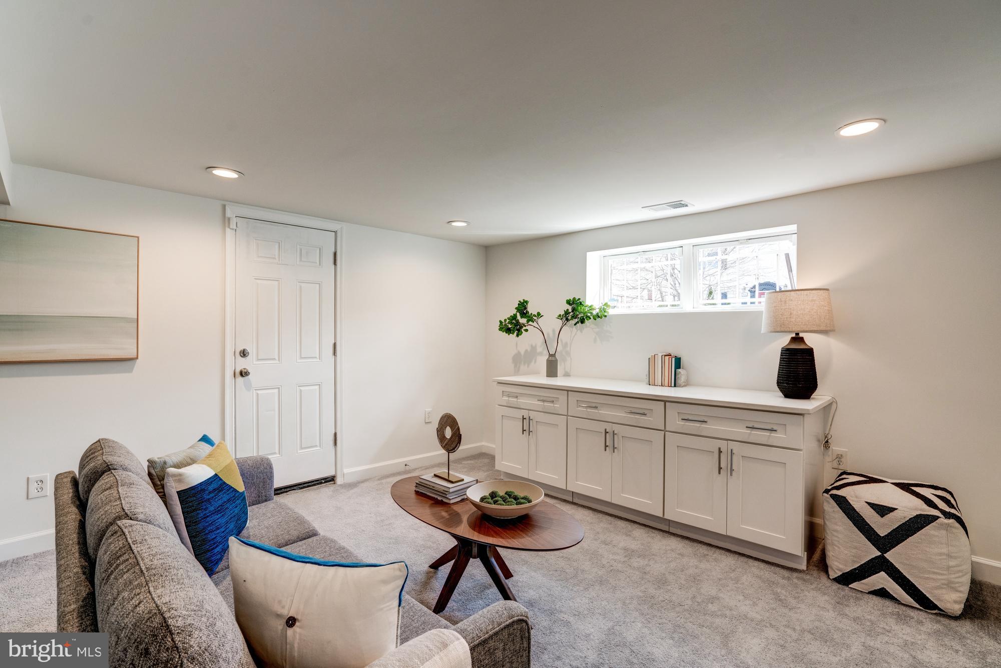 401 Delafield Place Northwest Washington, DC 20011 - Photo 32 of 43