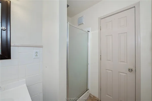 $350,000 | 301 Elm Avenue, Bryan, TX 77801