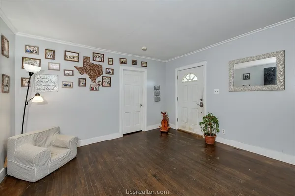 $350,000 | 301 Elm Avenue, Bryan, TX 77801