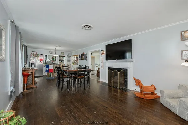 $350,000 | 301 Elm Avenue, Bryan, TX 77801