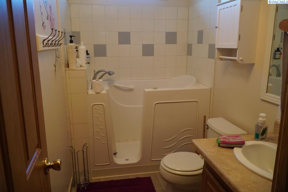 9511 East Pendleton Road Benton City, WA 99320 - Photo 21 of 30 Gallery Image 21