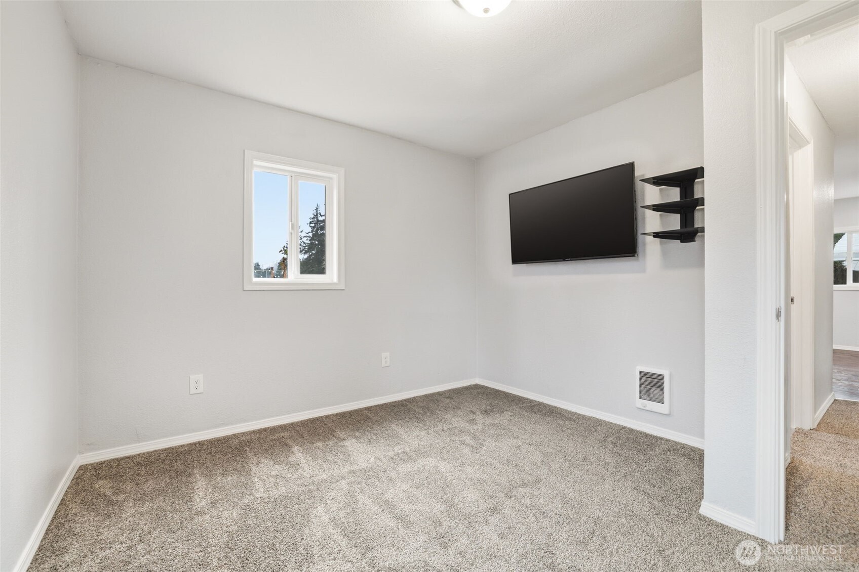 11606 Military Road Southwest Lakewood, WA 98498 - Photo 16 of 30
