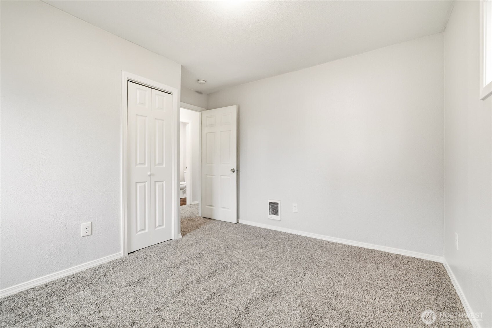 11606 Military Road Southwest Lakewood, WA 98498 - Photo 17 of 30