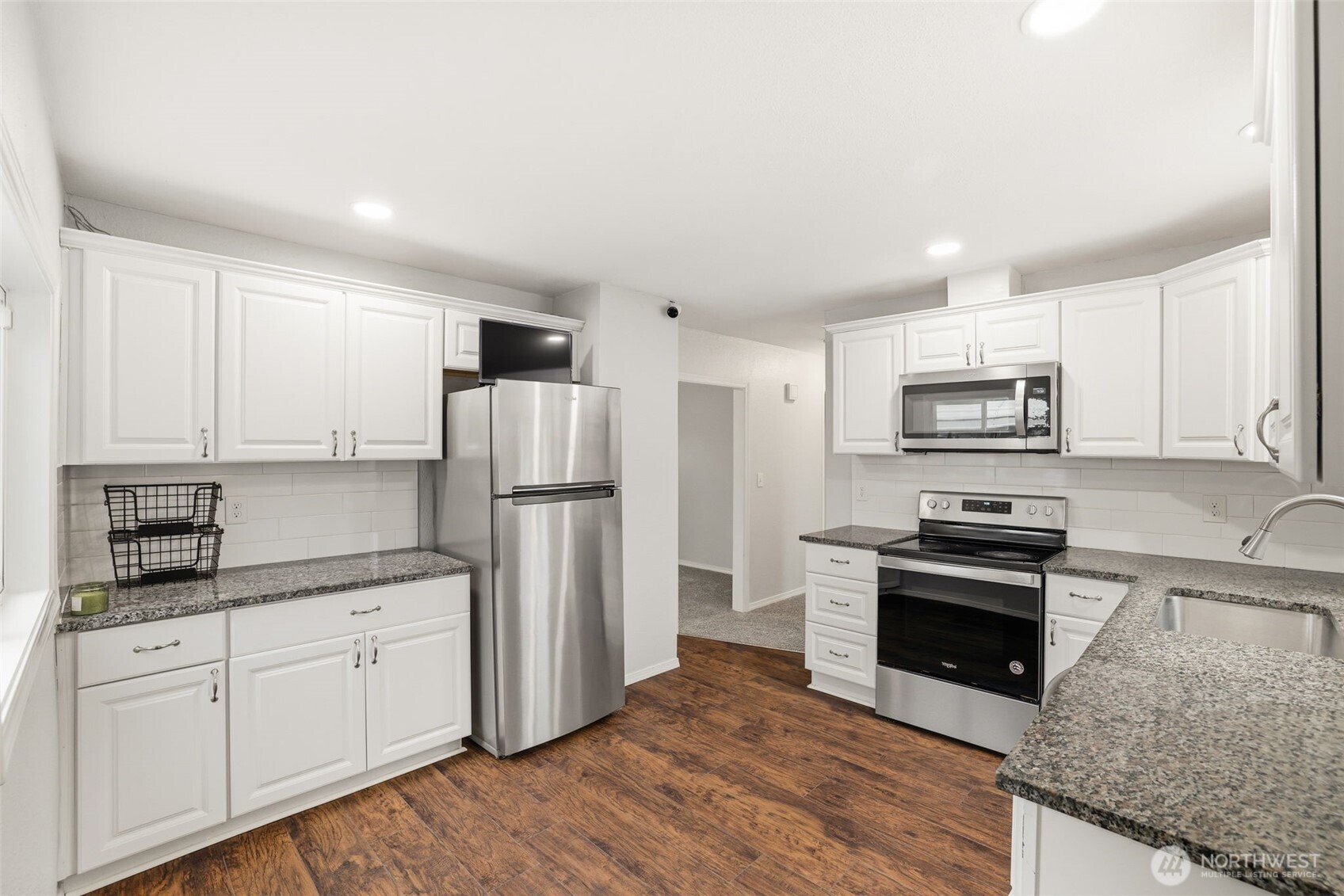 11606 Military Road Southwest Lakewood, WA 98498 - Photo 7 of 30