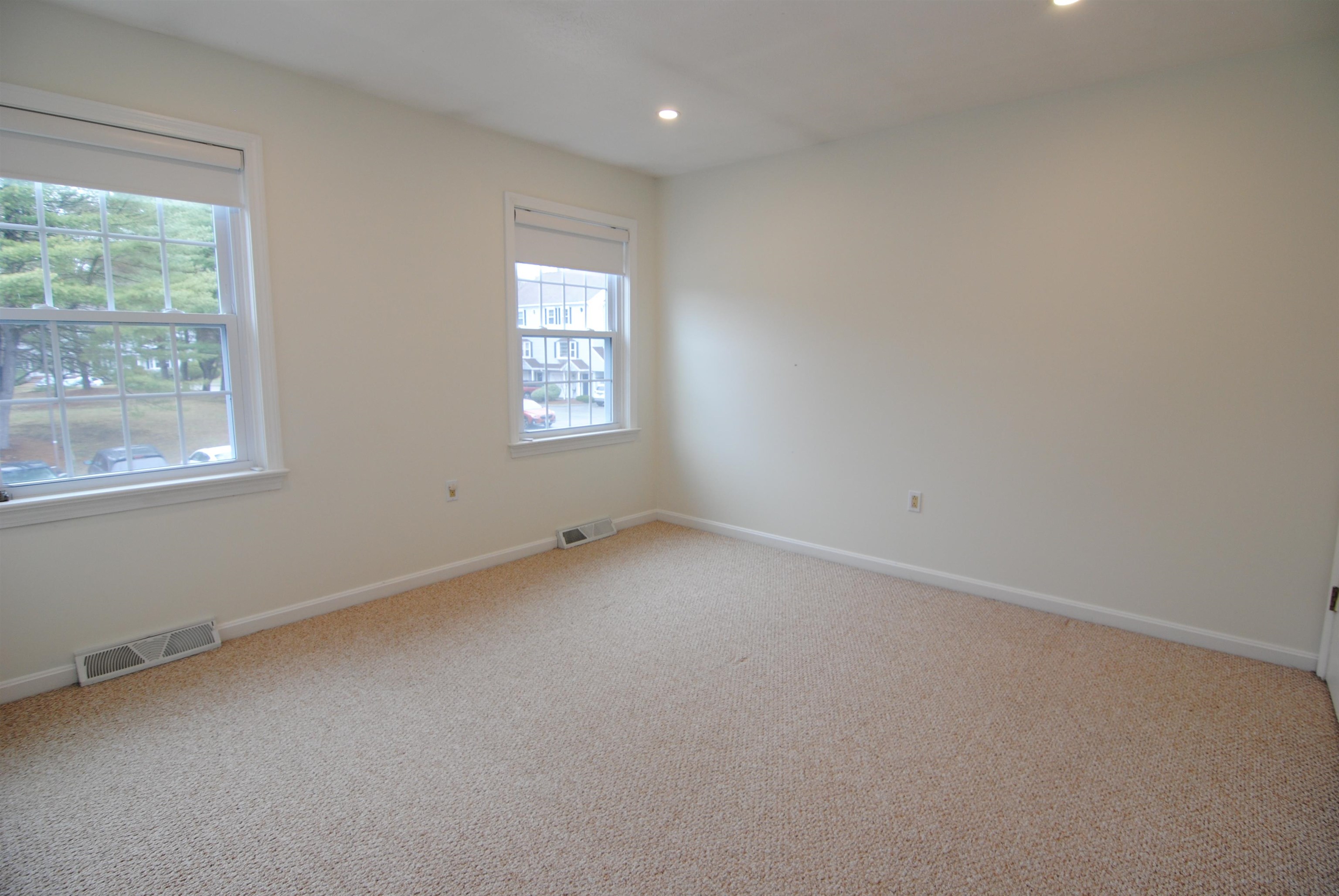 5 Cadogan Way Nashua, NH 03062 - Photo 19 of 36