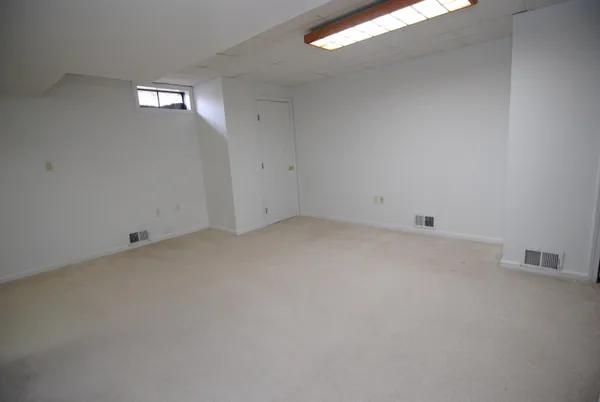 $3,100 | 5 Cadogan Way, Nashua, NH 03062