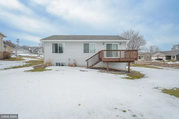 $350,000 | 3235 West Ridge Drive, Eau Claire, WI 54703