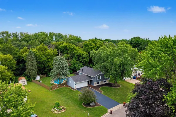 $450,000 | 1579 Hilo Avenue North, Oakdale, MN 55128