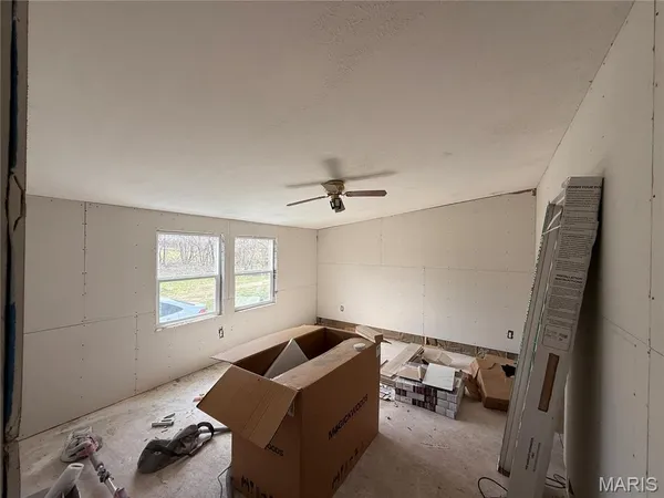 $159,900 | 1046 Wayne 372, Patterson, MO 63956