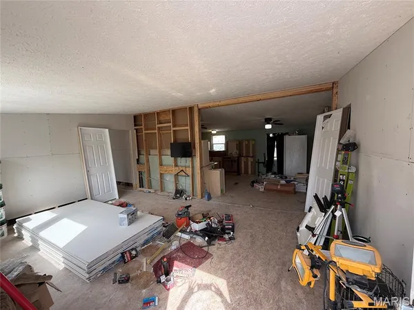 $159,900 | 1046 Wayne 372, Patterson, MO 63956
