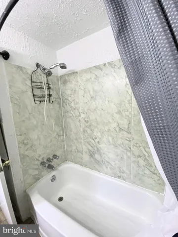 $299,000 | 880 Quaint Street, Secane, PA 19018