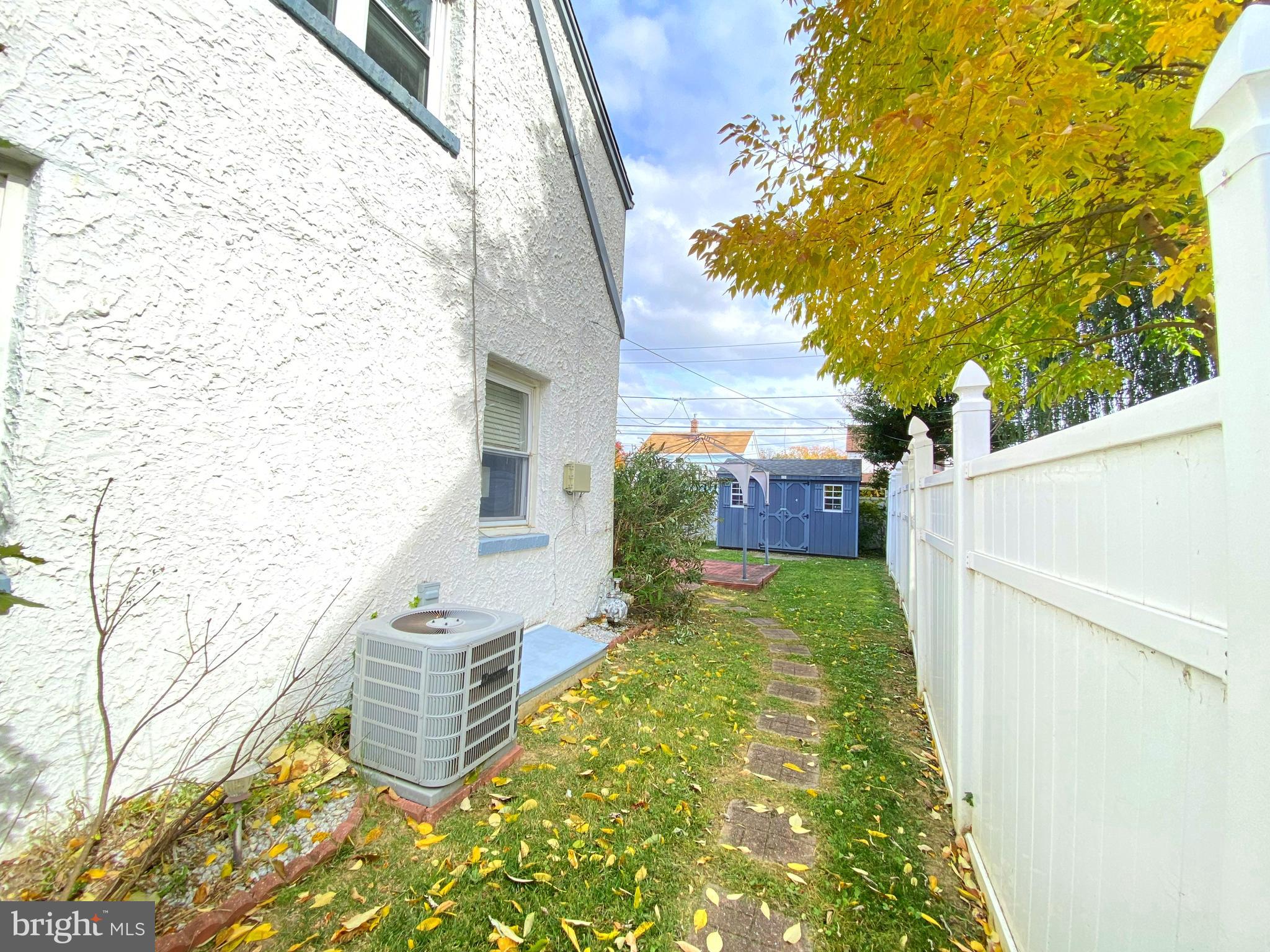 880 Quaint Street Secane, PA 19018 - Photo 19 of 30