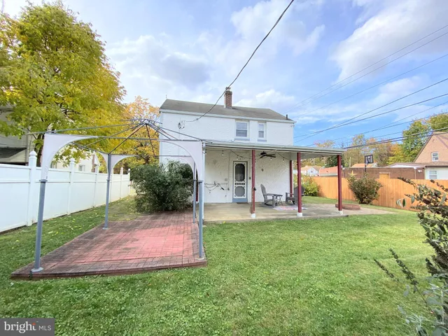 $299,000 | 880 Quaint Street, Secane, PA 19018