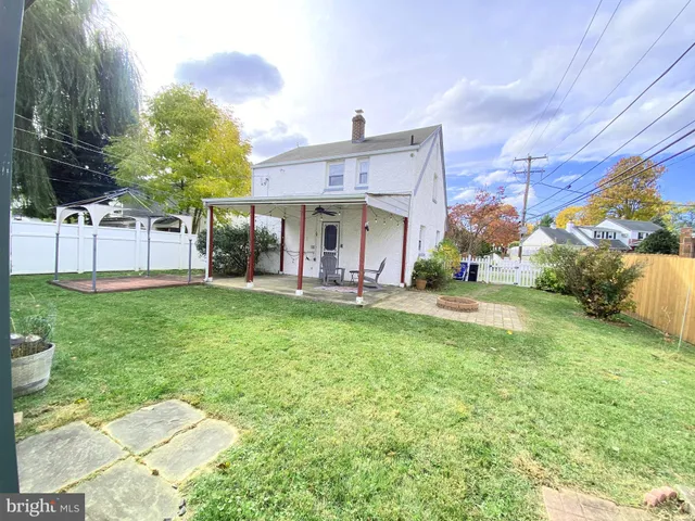 $299,000 | 880 Quaint Street, Secane, PA 19018