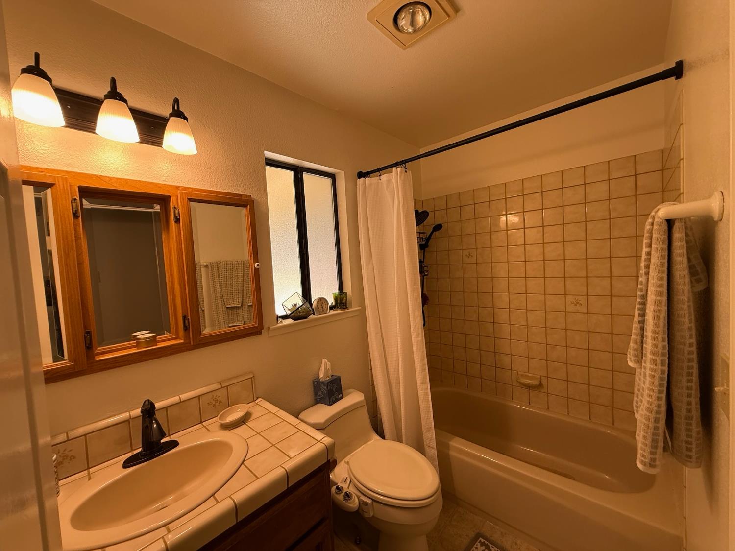 18110 Alexandra Way Grass Valley, CA 95949 - Photo 7 of 33