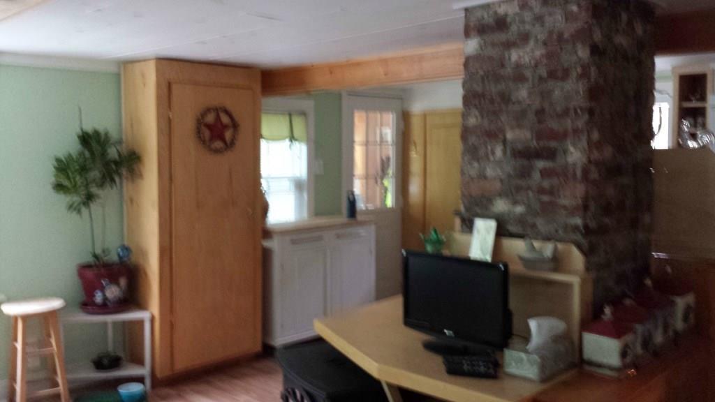 150 Metcalf Road Winthrop, ME 04364 - Photo 4 of 32 Living Area
