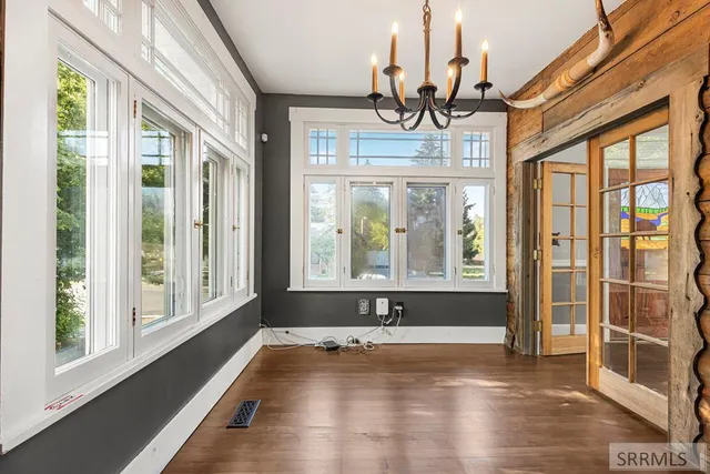 $486,000 | 355 6th Street, Idaho Falls, ID 83401