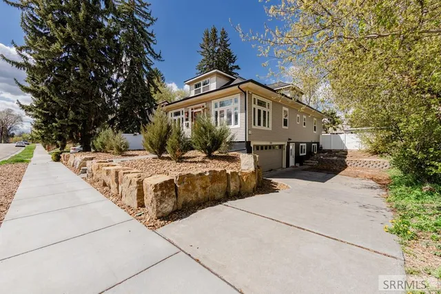 $486,000 | 355 6th Street, Idaho Falls, ID 83401