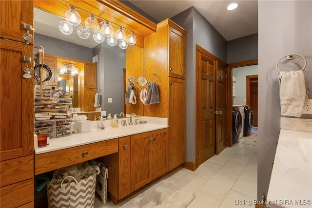 $819,000 | 16708 Clapp Road, Otisco, IN 47163