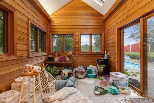 $819,000 | 16708 Clapp Road, Otisco, IN 47163