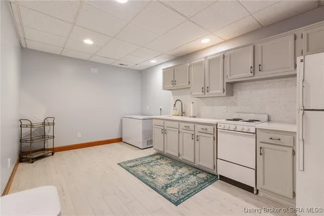 $819,000 | 16708 Clapp Road, Otisco, IN 47163