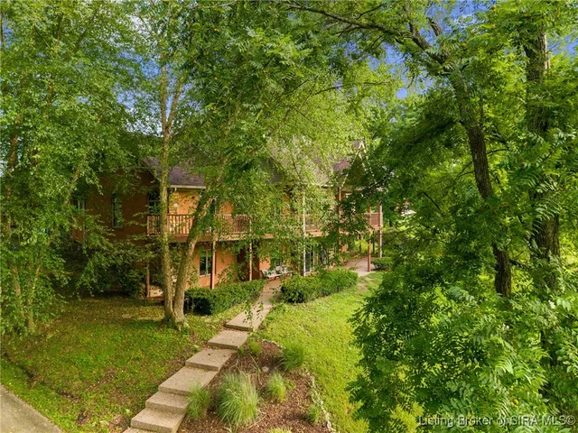 $819,000 | 16708 Clapp Road, Otisco, IN 47163