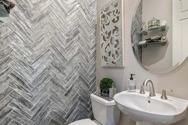 $8,500 | 49143 Gila River Street, Indio, CA 92201