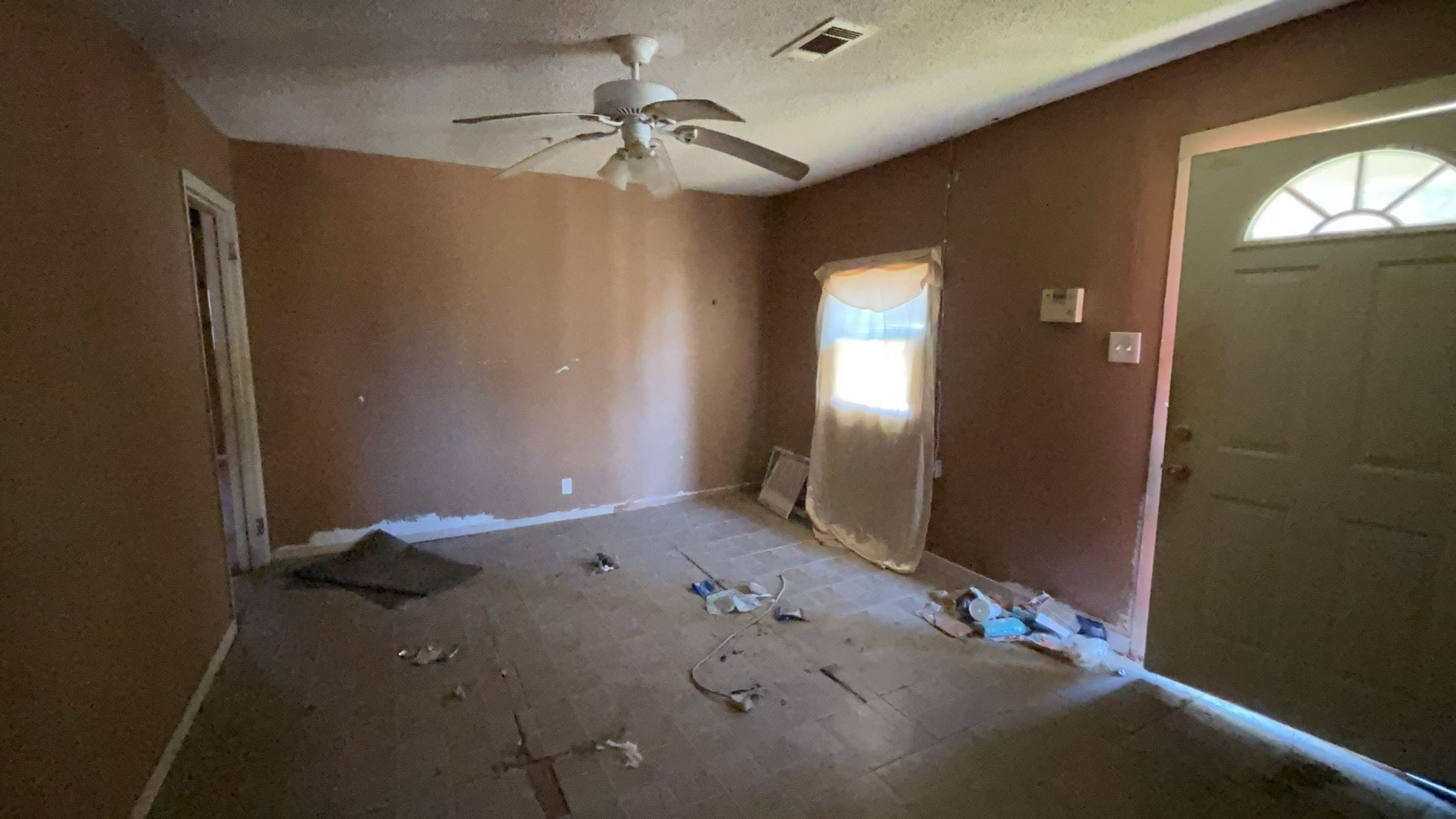 4490 Irene Street Beaumont, TX 77705 - Photo 5 of 15 Living Room