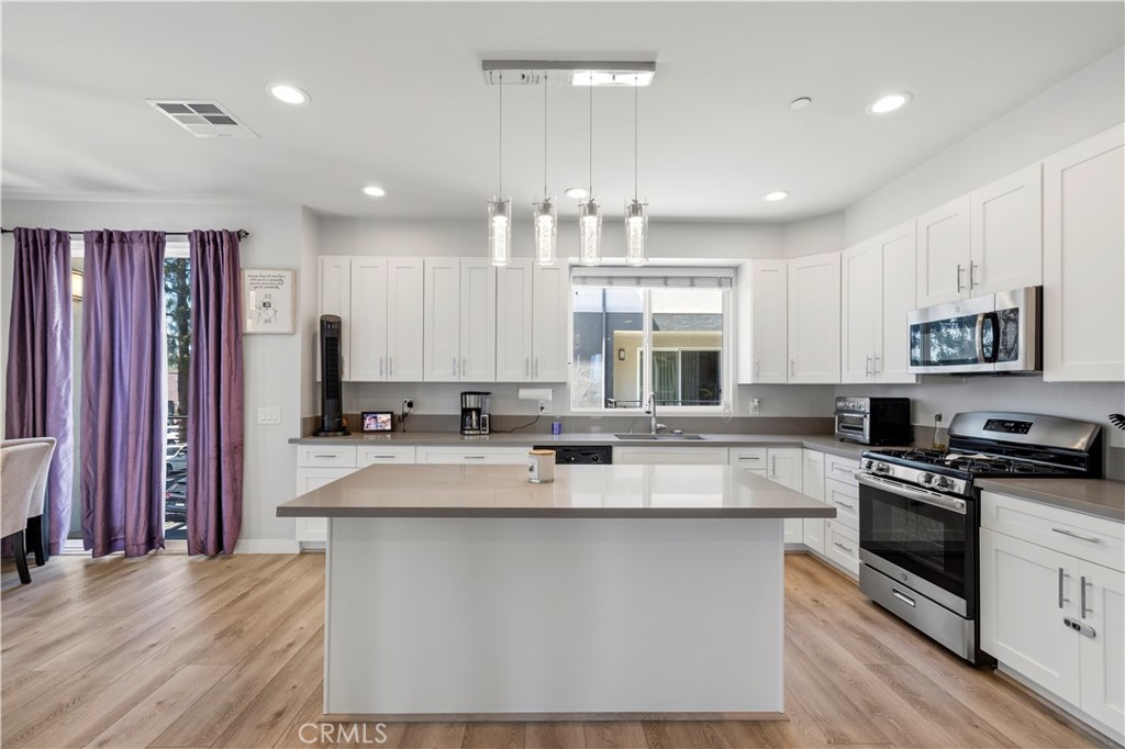 7960 Telegraph Road Downey, CA 90240 - Photo 14 of 59