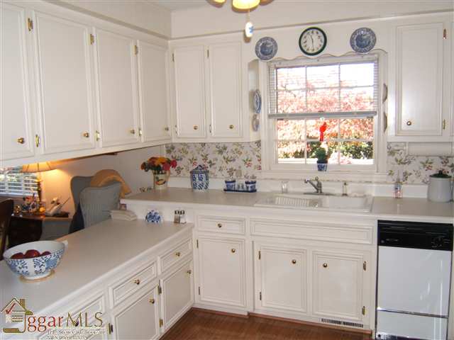 605 Laurel Road Easley, SC 29640 - Photo 2 of 9 Gallery Image 2