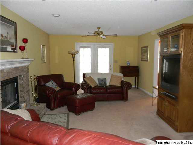 1012 Independence Drive Alabaster, AL 35007 - Photo 3 of 27