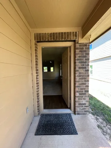 $2,300 | 3510 Wickham Lane, Austin, TX 78725