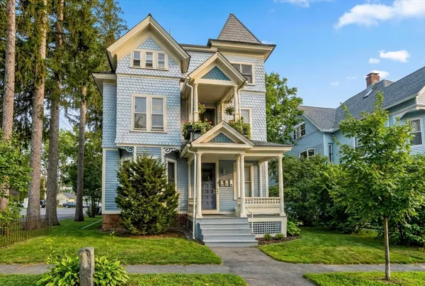 $865,000 | 19 Trumbull Road, Northampton, MA 01060