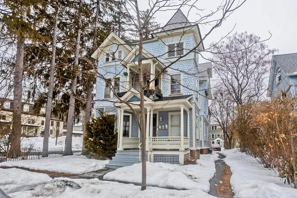 $865,000 | 19 Trumbull Road, Northampton, MA 01060
