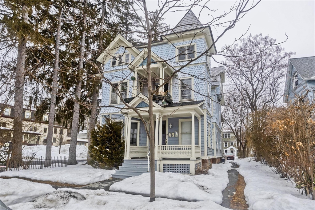 19 Trumbull Road Northampton, MA 01060 - Photo 4 of 13